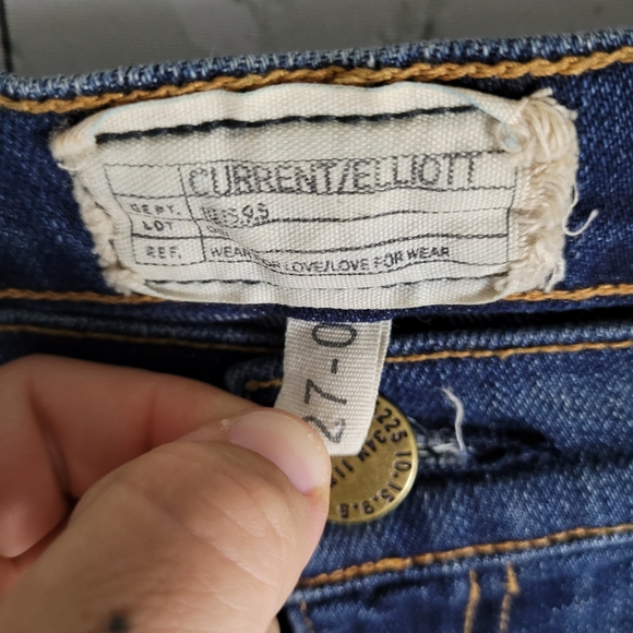 CURRENT ELLIOTT | The Kick bootcut cropped frayed hem jeans - Picture 6 of 8